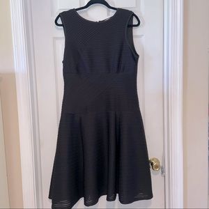 Sandra Darren women’s SZ 14 black ribbed dress